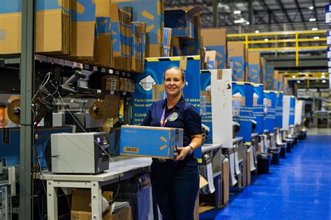 walmart distribution warehouse jobs